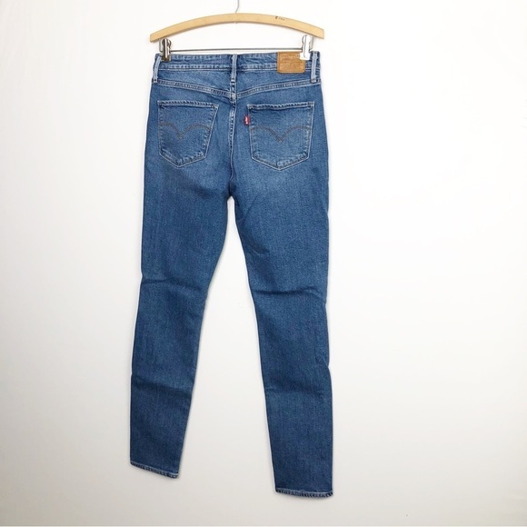 LEVI’S 721 high rise, skinny, distressed jeans - Picture 9 of 12